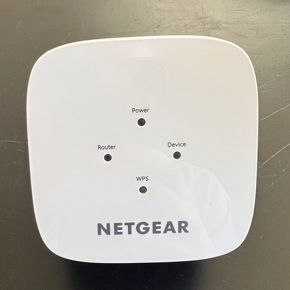 NETGEAR White WiFi Range Extender EX3110